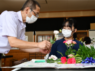 フラワーアレンジメントの画像です